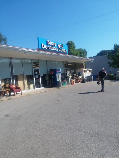 Thrift Store «St. Vincent de Paul Thrift Store and Donation Center», reviews and photos, 813 Main St, Milford, OH 45150, USA