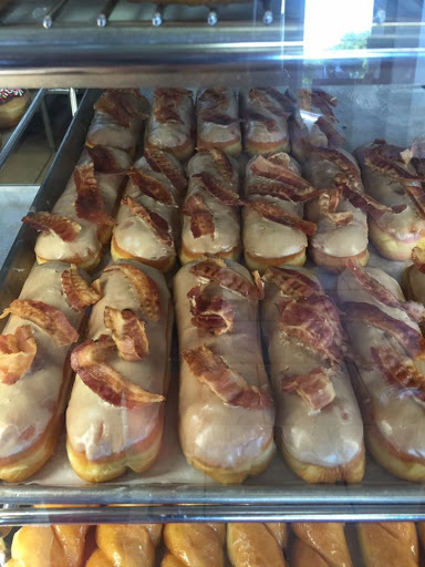Donut Shop «Dimples Donuts», reviews and photos, 3027 English Rows Avenue, Naperville, IL 60564, USA