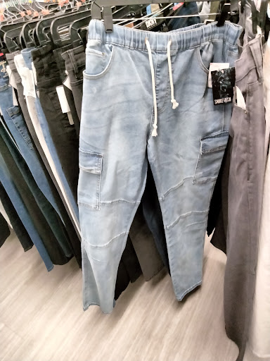 Clothing Store «Burlington Coat Factory», reviews and photos, 10 Prospect Hill Terrace, East Windsor, CT 06088, USA