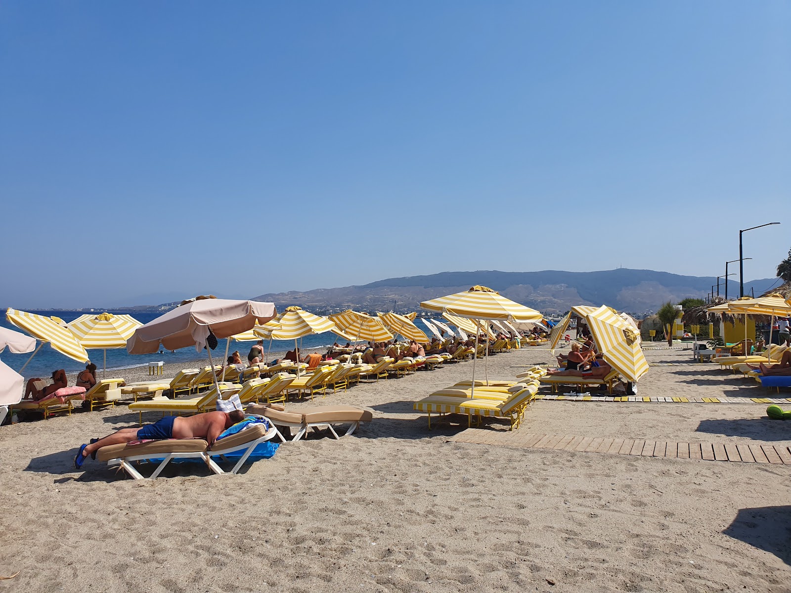 Foto de Praia de Lambi - lugar popular entre os apreciadores de relaxamento
