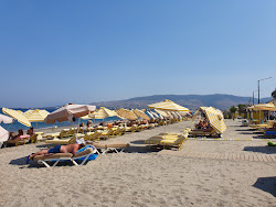 Foto de Praia de Lambi - lugar popular entre os apreciadores de relaxamento
