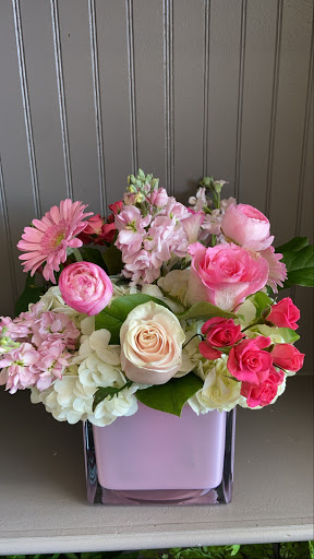 Florist «Design Works Flowers», reviews and photos, 624 N Main St, Rochester, MI 48307, USA