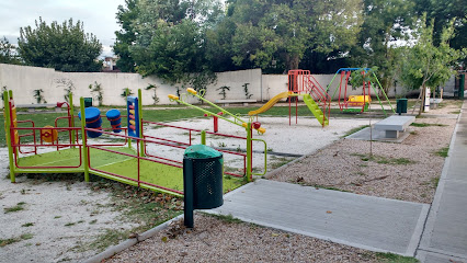 Centro recreativo y deportivo parque Ombu
