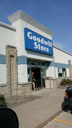 Thrift Store «Goodwill Store», reviews and photos, 2001 Cedar Plaza Dr, Muscatine, IA 52761, USA