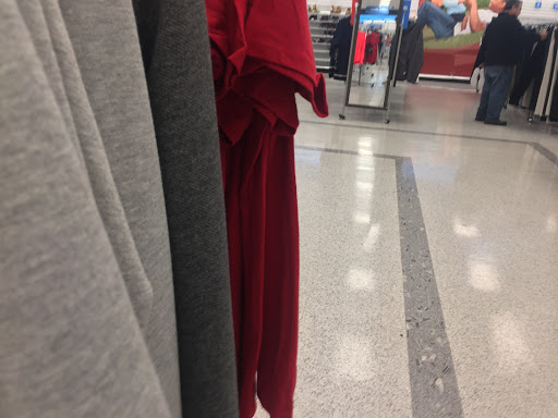 Clothing Store «Ross Dress for Less», reviews and photos, 194 Donahue St, Sausalito, CA 94965, USA