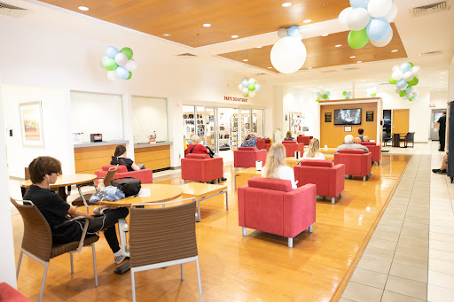 Toyota Dealer «Clearwater Toyota», reviews and photos, 21799 US Hwy 19 N, Clearwater, FL 33765, USA