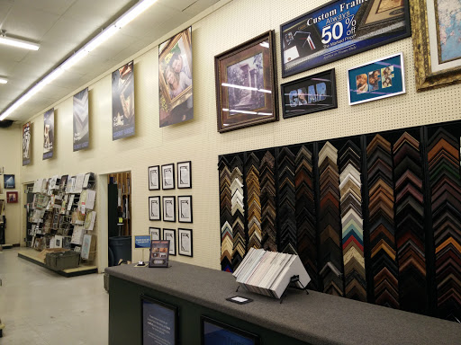 Craft Store «Hobby Lobby», reviews and photos, 52 E Ogden Ave, Westmont, IL 60559, USA