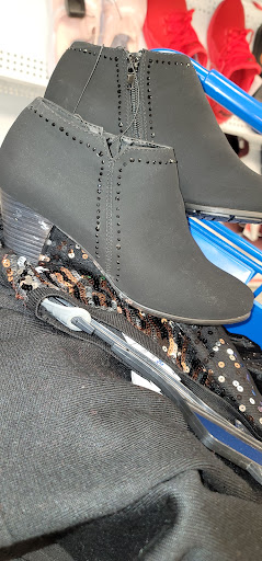 Clothing Store «Ross Dress for Less», reviews and photos, 1161 N Burleson Blvd, Burleson, TX 76028, USA