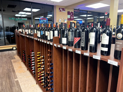 Wine Store «West Side Wines & Spirits», reviews and photos, 10 Raymond Rd, West Hartford, CT 06107, USA