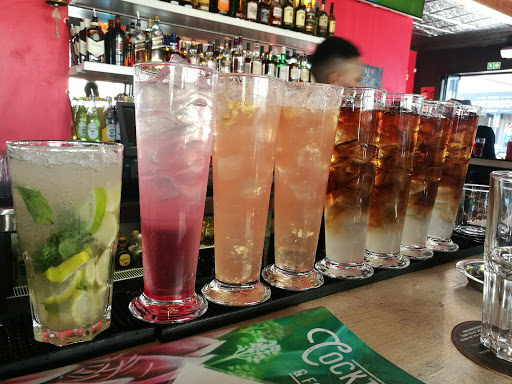 Six Cocktail Bar