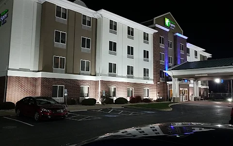 Holiday Inn Express & Suites Chicago South Lansing image