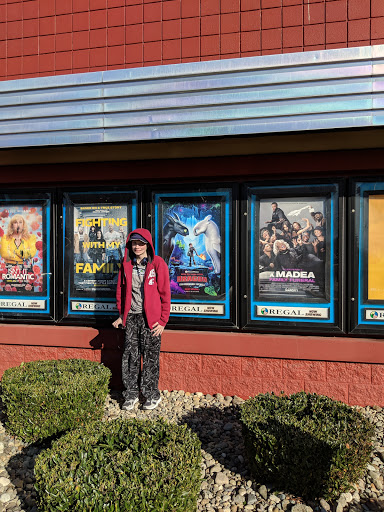 Movie Theater «Regal Cinemas Marysville 14», reviews and photos, 9811 State Ave, Marysville, WA 98270, USA