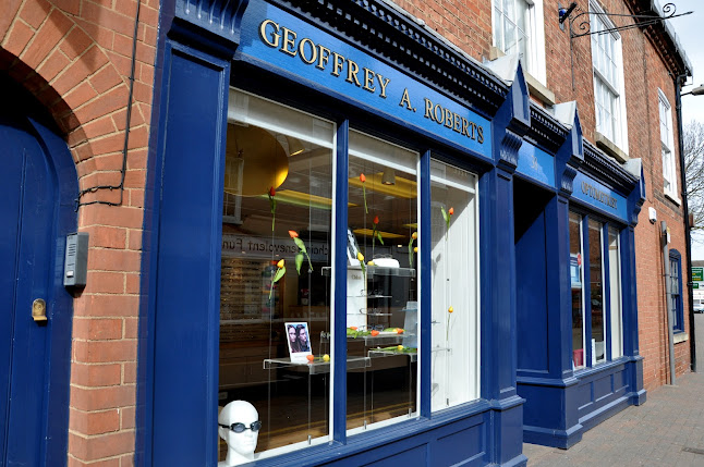 Reviews of Geoffrey Roberts Optometrist in Worcester - Optician