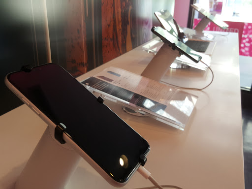 T-Mobile image
