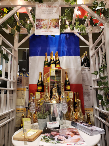 Wine Store «Total Wine & More», reviews and photos, 13711 S Tamiami Trail, Fort Myers, FL 33912, USA