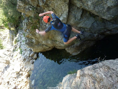 Moniteur Canyon, Escalade, Spéléologie: Xavier Garrayt à Cabrerolles