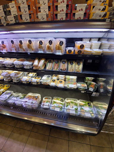 Gourmet Grocery Store «Bristol Farms», reviews and photos, 606 Fair Oaks Ave, South Pasadena, CA 91030, USA