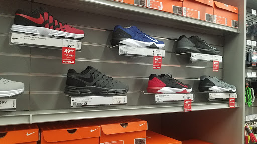 Sporting Goods Store «Academy Sports + Outdoors», reviews and photos, 848 E Barnes Crossing Rd, Tupelo, MS 38804, USA