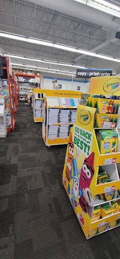 Office Supply Store «Staples», reviews and photos, 672 Queen St, Southington, CT 06489, USA