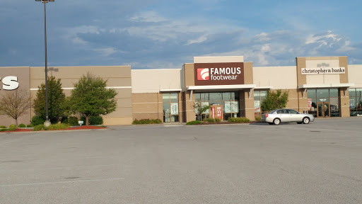 Famous Footwear, 3606 Metro Dr, Council Bluffs, IA 51501, USA, 