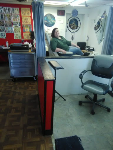 Tattoo Shop «Kentucky Tattoos», reviews and photos, 7316 Preston Hwy, Okolona, KY 40219, USA