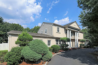 Hyunjung Kim, Prominent Properties Sotheby's International Realty - Photo 8 - Car repair in Englewood Cliffs, NJ, Queens