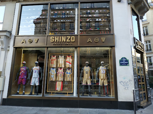 Magasin de chaussures Shinzo Basketball Paris