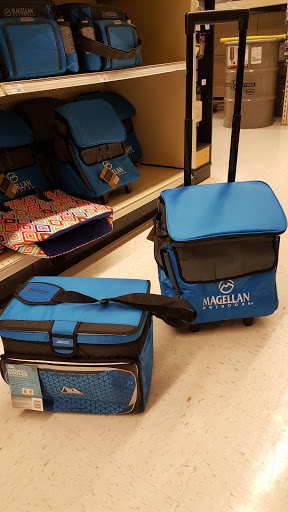 Sporting Goods Store «Academy Sports + Outdoors», reviews and photos, 7205 Pinnacle Pkwy, Covington, LA 70433, USA