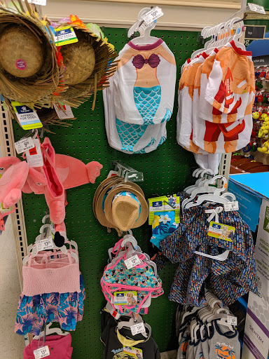 Pet Supply Store «PetSmart», reviews and photos, 2477 Naglee Rd, Tracy, CA 95304, USA