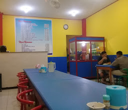WR. Sabar Menanti photo