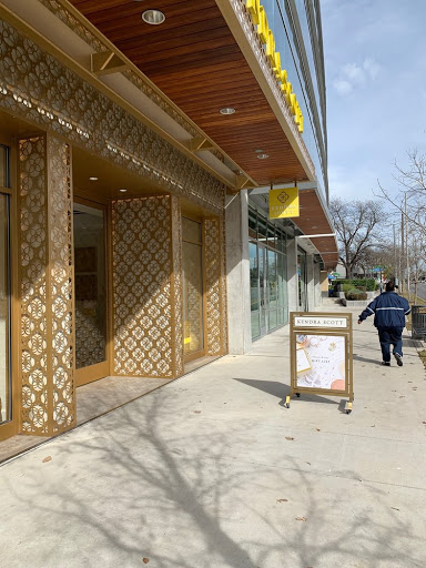 Jewelry Store «Kendra Scott», reviews and photos, 3800 N Lamar Blvd, Austin, TX 78756, USA