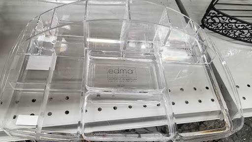 Clothing Store «Burlington Coat Factory», reviews and photos, 6900 Chestnut St, Gilroy, CA 95020, USA