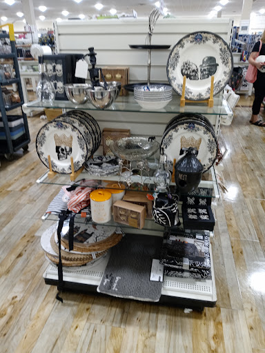 Department Store «HomeGoods», reviews and photos, 43635 W Oaks Dr, Novi, MI 48377, USA