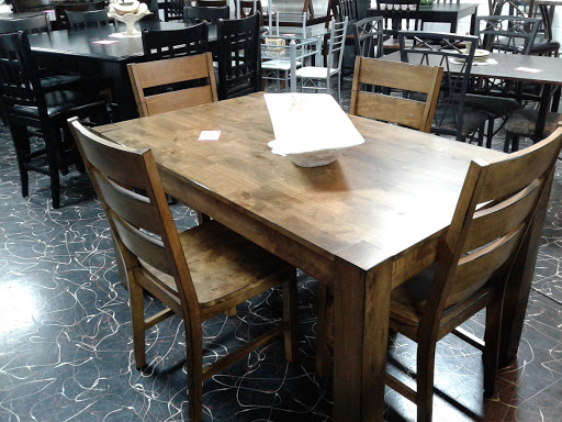 Flea Market «Springfield Flea Market & Gifts», reviews and photos, 1325 E Trafficway St, Springfield, MO 65802, USA