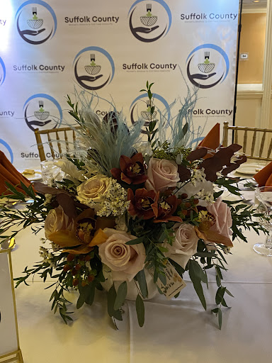 Florist «Country Village Florist and Gifts, Inc.», reviews and photos, 212 E Main St, East Islip, NY 11730, USA