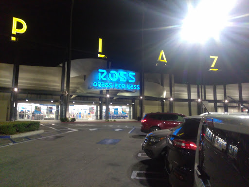 Clothing Store «Ross Dress for Less», reviews and photos, 560 N Euclid St, Anaheim, CA 92801, USA