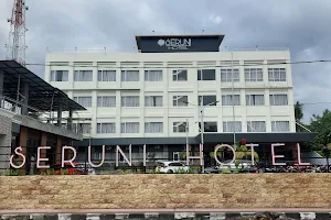 Hotel Seruni Bantaeng image