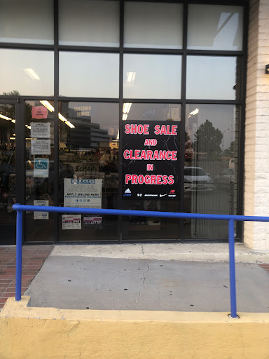 Sporting Goods Store «Big 5 Sporting Goods», reviews and photos, 10051 E Iliff Ave, Aurora, CO 80014, USA