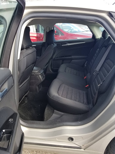 Used Car Dealer «Steve Link Ford Lincoln Inc.», reviews and photos, 916 West St, Grinnell, IA 50112, USA