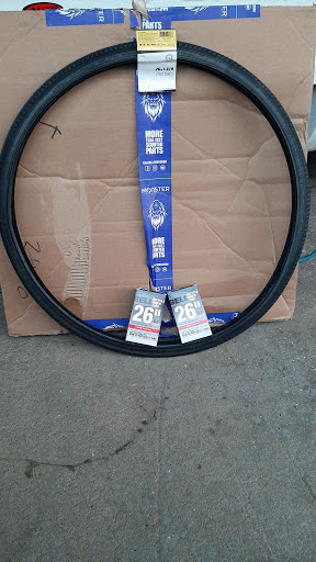 Bicycle Store «M & M Cyclery», reviews and photos, 734 Butterfield Rd, Mundelein, IL 60060, USA