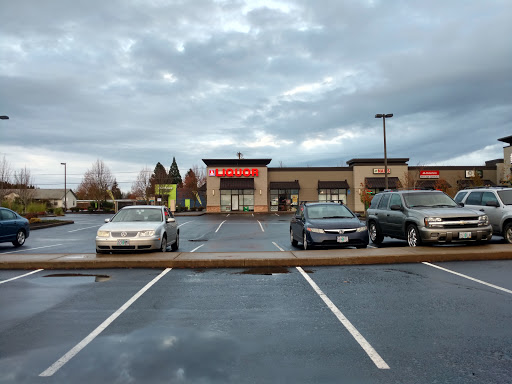 Liquor Store «Aloha Liquor Store», reviews and photos, 2905 SE 73rd Ave, Hillsboro, OR 97123, USA