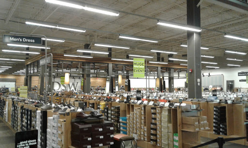 Shoe Store «DSW Designer Shoe Warehouse», reviews and photos, 110 Slater St, Manchester, CT 06040, USA