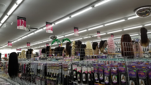 Beauty Supply Store «Elim Wig & Beauty Supply», reviews and photos, 4631 N Broadway St, Chicago, IL 60640, USA