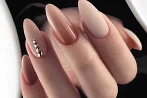 Hollywood Nails and Spa image