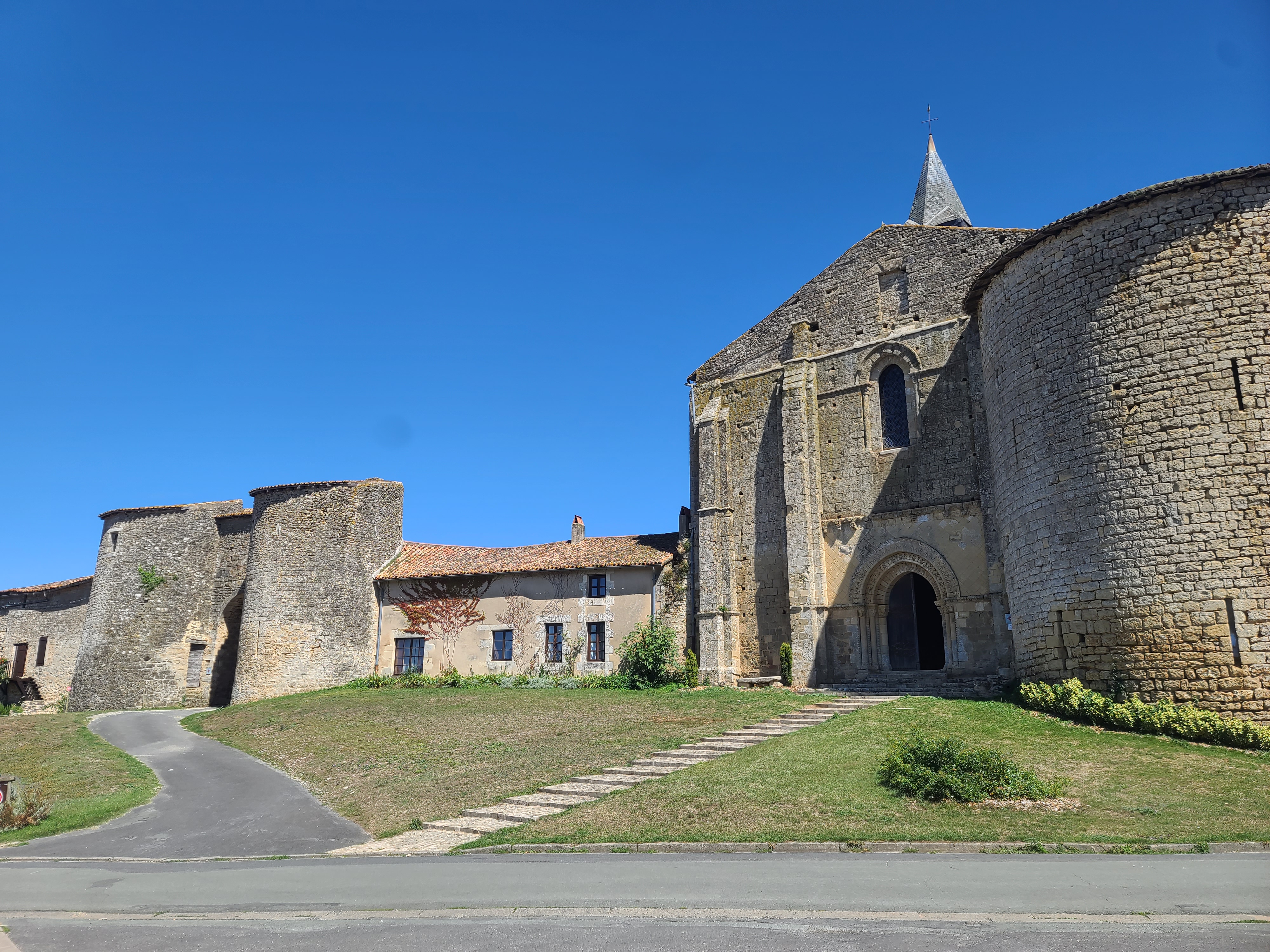 Photo n° 40 de l'avis de Astral. fait le 09/08/2023 à 13:55