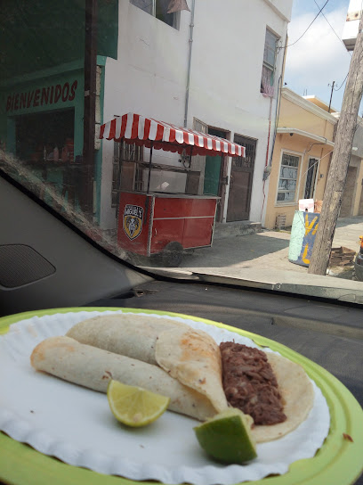 Tacos de Birria y Consome MIGUEL