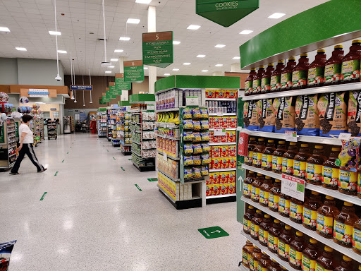 Supermarket «Publix Super Market at Airpark Plaza», reviews and photos, 5715 NW 7th St, Miami, FL 33126, USA