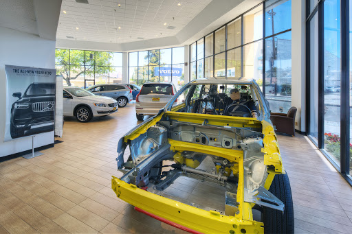 Car Dealer «Volvo of Burlingame», reviews and photos, 900 Peninsula Ave, Burlingame, CA 94010, USA