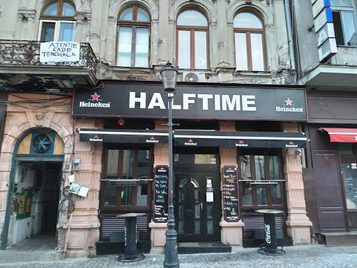 Halftime Pub
