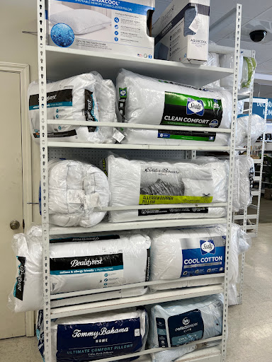 Home Goods Store «Tuesday Morning», reviews and photos, 2516 Cantrell Rd i, Little Rock, AR 72202, USA